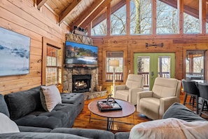 honey-bear-cabin-4