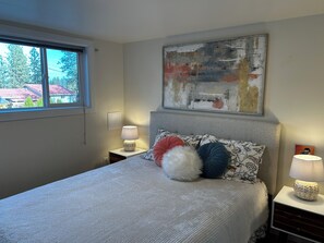 Bedroom 1 Queen Bed