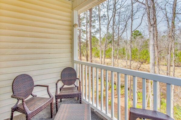 Myrtle Beach Vacation Rental | 2BR | 2BA | 914 Sq Ft | Stairs Required to Enter