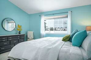 Soak in the sunlight | Main Level