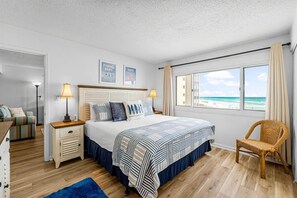 Your master bedroom is equipped with a comfy king size bed and more of those amazing gulf views.