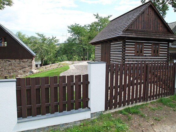 Propriété, Clôture, Maison, Accueil Escrime, Bâtiment, Bois, Domicile, Chalet, Cabanon, Immobilier