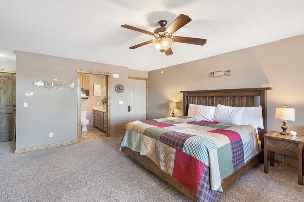 King Bed Suite