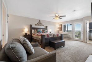 Suite - King Bed