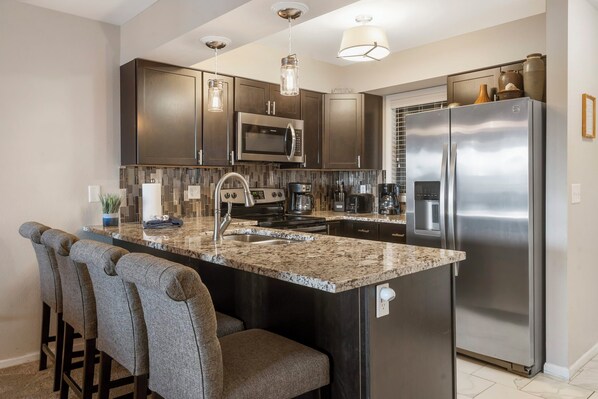 Full Kitchen