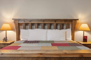 King Suite - King Bed