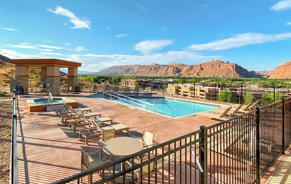 Seasonal pool