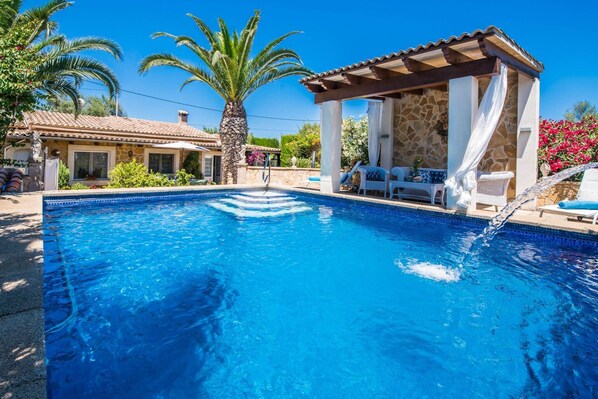 Extérieur maison de vacances [été]
