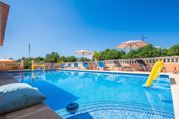 Piscine maison de vacances