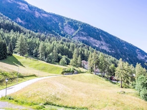 Blau, Stuhl, Gartenmöbel, Design, Schatten, Tisch Im Freien, Eco Hotel, Terrasse, Zimmerpflanze, Daylighting