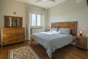Autumn, Bedroom, Spring, Summer