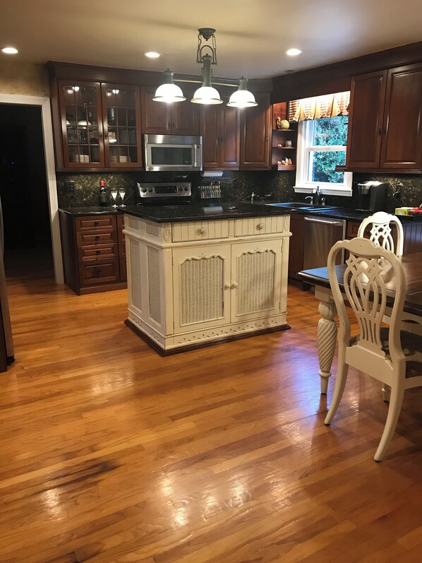 Private kitchen