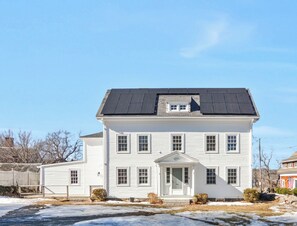 Front view of the house.
