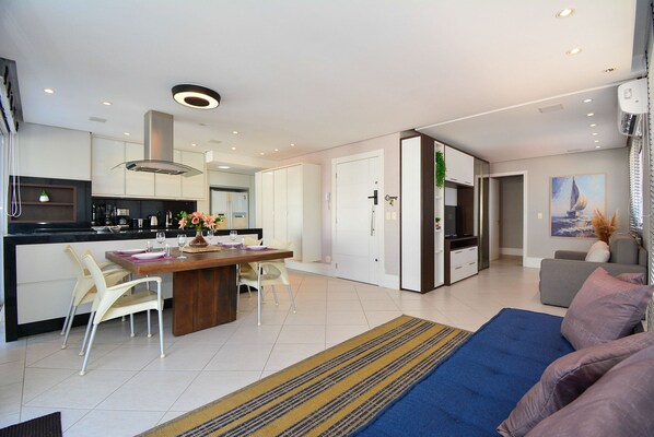Kitchen or kitchenette,Living Room,Dining area