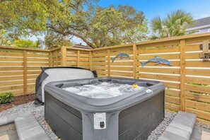 Backyard / Hot Tub