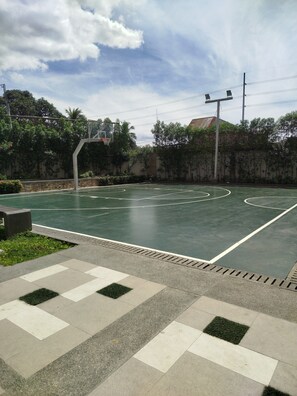 Sport court