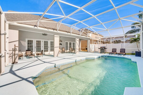 Davenport Vacation Rental | 4BR | 3.5BA | 2,500 Sq Ft | 2 Steps to Enter