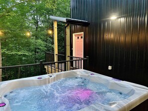 Incredible views of the forest from the hot tub