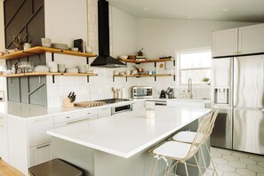 Fully equipped kitchen with gas range