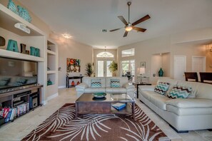 Living room (1)