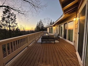 Outside deck (2)