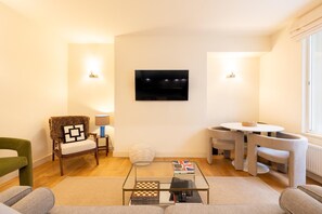 Hideaway by Gledhow Gardens, 2 Bedroom apartment (6391)