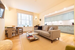 Hideaway by Gledhow Gardens, 2 Bedroom apartment (6395)