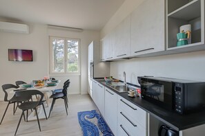 Kitchen and dining area