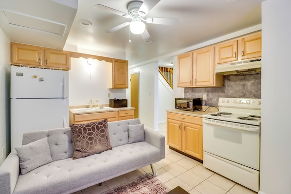 Randallstown Vacation Rental | 2BR | 1BA | 1,200 Sq Ft | Steps to Enter