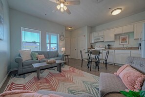 One-bedroom escape with an additional sleep sofa in the living room. (Costa Bahia 206)