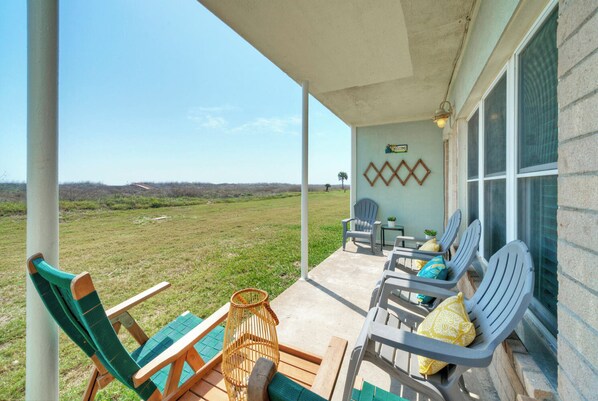 Private patio. (Pura Vida)