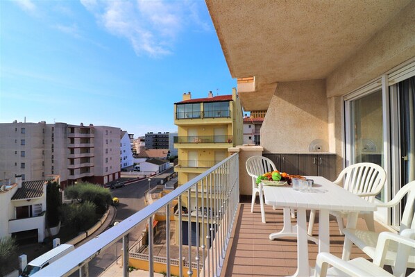 Terrasse / Balkon
