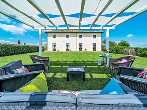 Blau, Stuhl, Gartenmöbel, Design, Schatten, Tisch Im Freien, Eco Hotel, Terrasse, Zimmerpflanze, Daylighting
