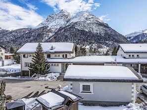 Mountainous Landforms, Mountain, Snow, Mountain Range, House, Hill, Winter, Glacial Landform, Hill Station, Freezing
