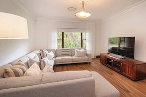 Lounge room