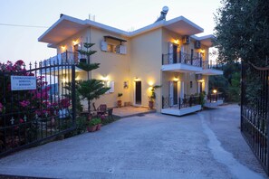 Welcome to your holiday nest