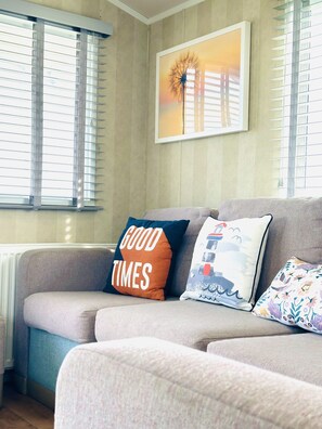 Living Room / Lounge