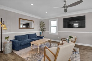 Main Living Room - L1