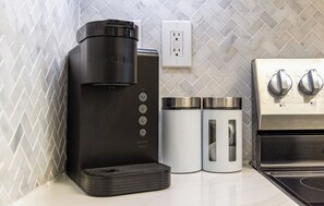 Kaffe og/eller kaffemaskine