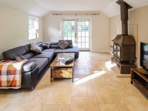 Living area | Paws in the Pines, Frithville, near Lincolnshire