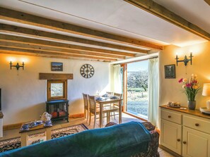 Living room/dining room | Aberserw Cottage, Dolgellau and Coed y Brenin Forest Park