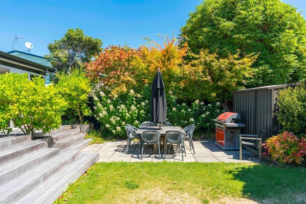 Entertaining area with bbq