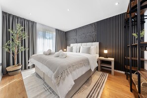 Super comfortable super king bed or it can be split in 2 singles