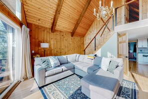 Mad river ski chalet lr stairs