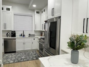 Kitchen (1)