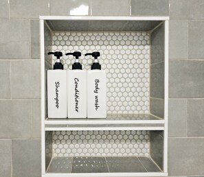 Bathroom amenities