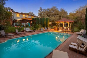 Take a refreshing dip in the pool, and soak in the warm glow of golden hour.