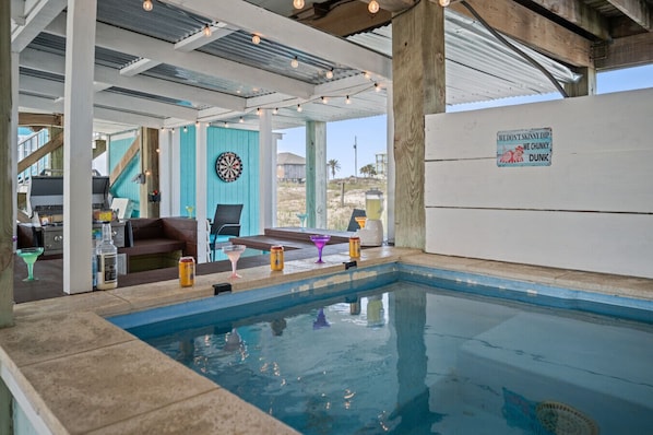 New Swim-Up Bar & BBQ Area