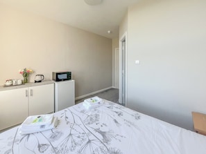 Double bedroom | Apartment 30 - Herstmonceux Castle Estate, Herstmonceux
