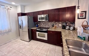 Full Kitchen